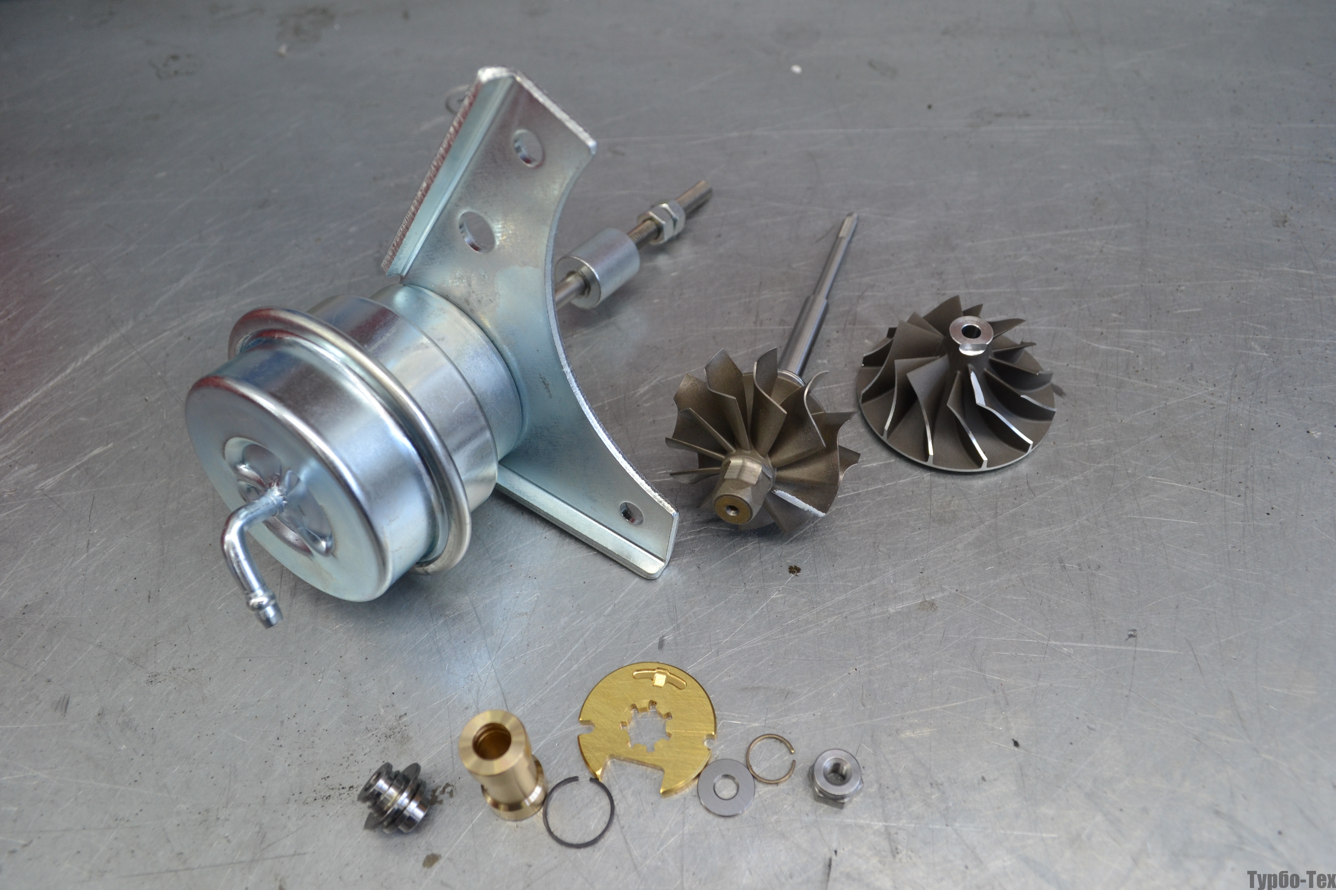 Новые детали турбокомпрессора Volkswagen B5 1.8 Новые детали турбины Volkswagen B5 1.8