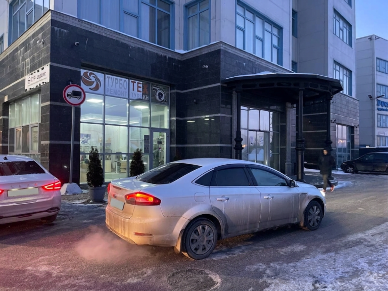 Ремонт турбины Ford Mondeo 2011 года в Санкт-Петербурге. Пробег 359 000 км: масло по всему наддуву, три ошибки ЭБУ и незакрученный воздушный фильтр